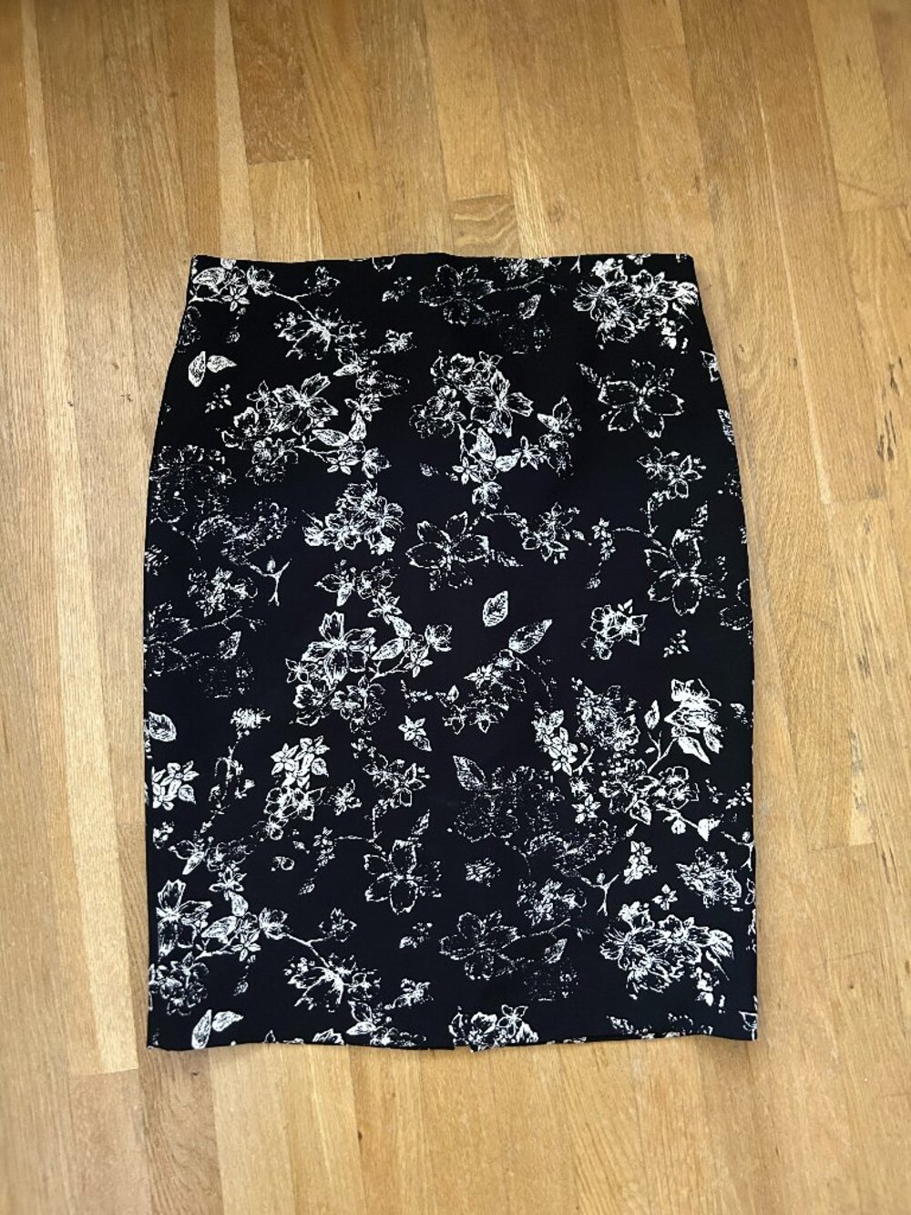 Philosophy Republic Clothing Floral Pencil Skirt Size 12